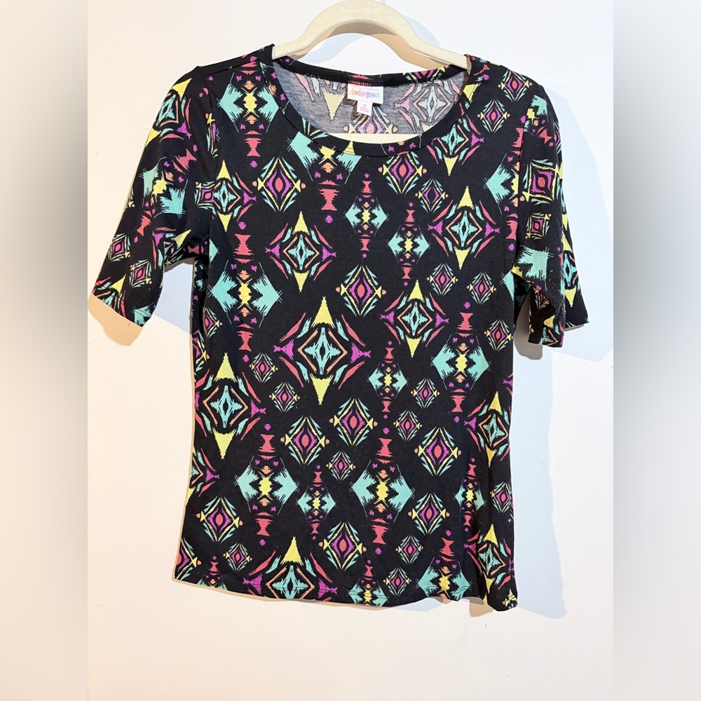 Women’s Black Geo Print Short Sleeve Top - Multicolor